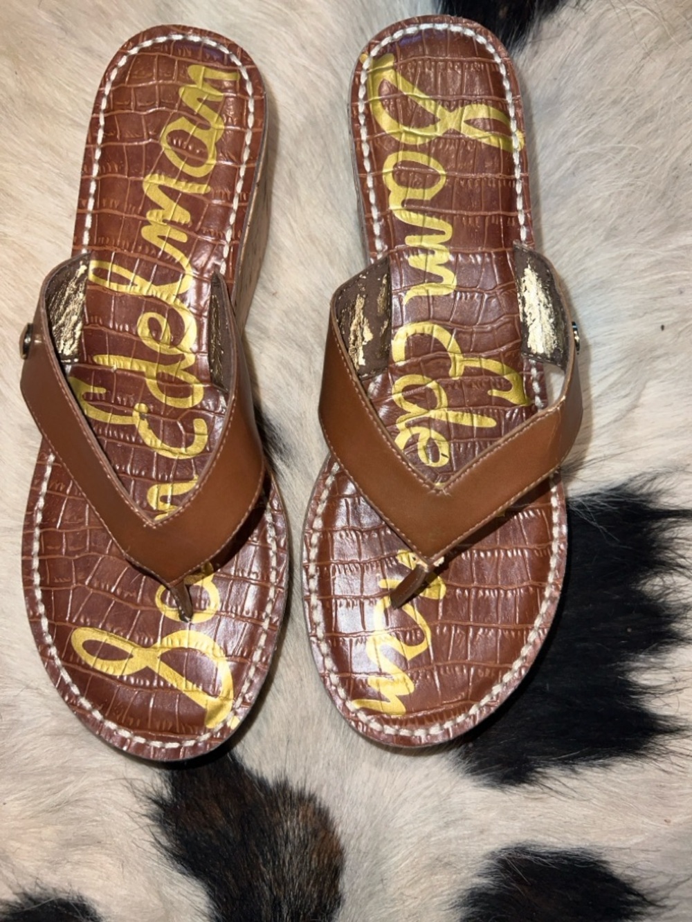 Sam Edelman Brown Croc-Embossed Leather Thong Sandals with Gold Script Insole